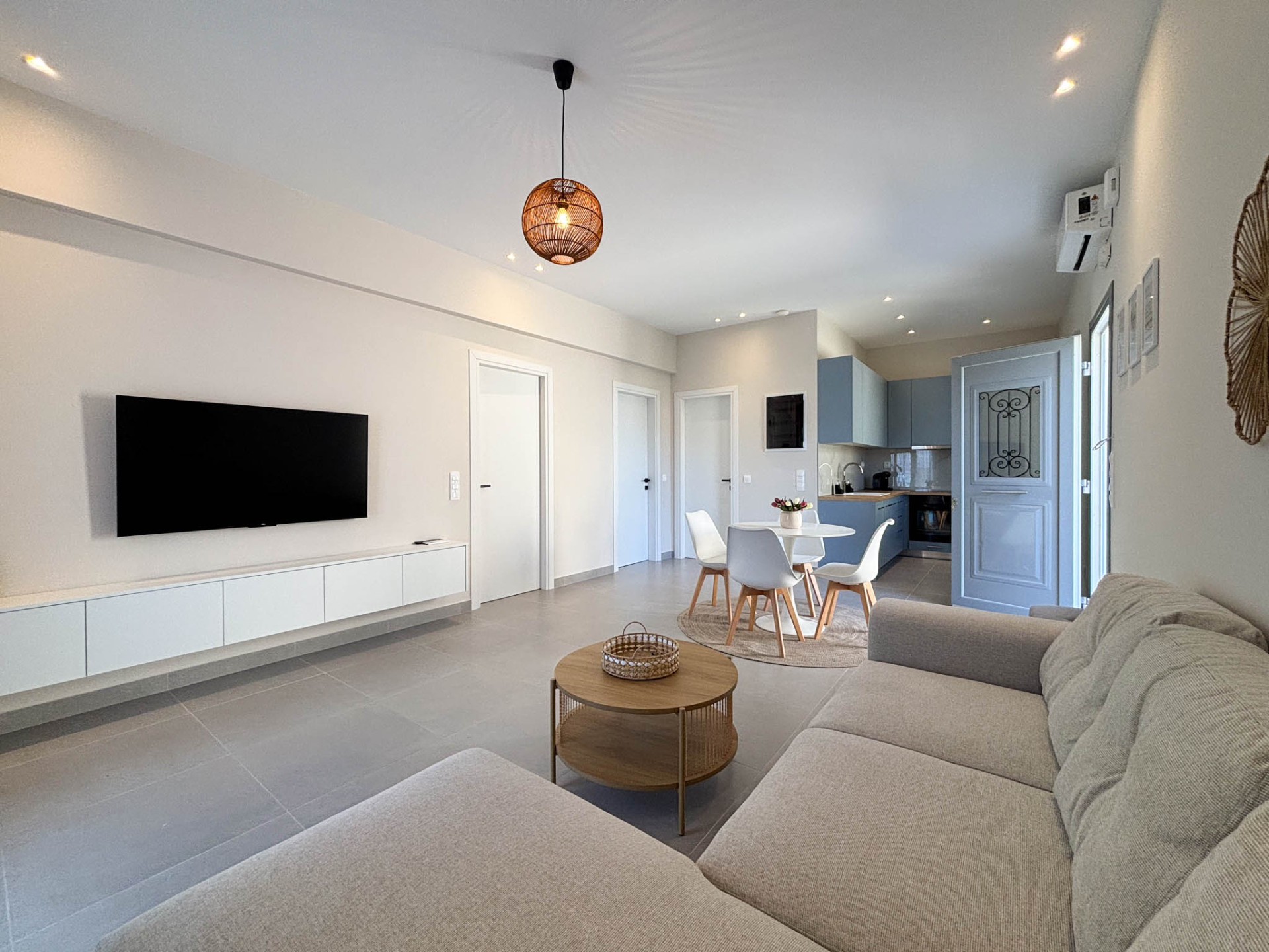 Two Bedroom Apartment (Lower)