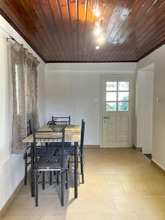 Antigone Apartments