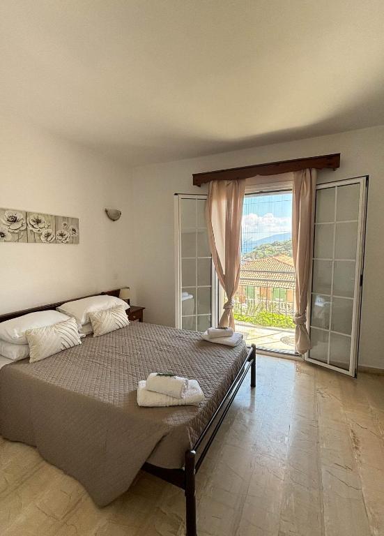 Antigone Apartments
