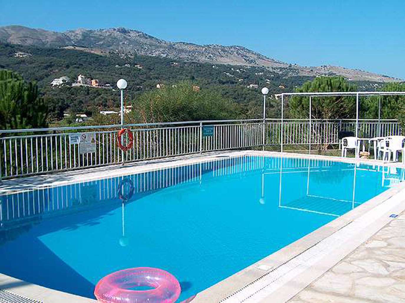 Cochelli Apartments
